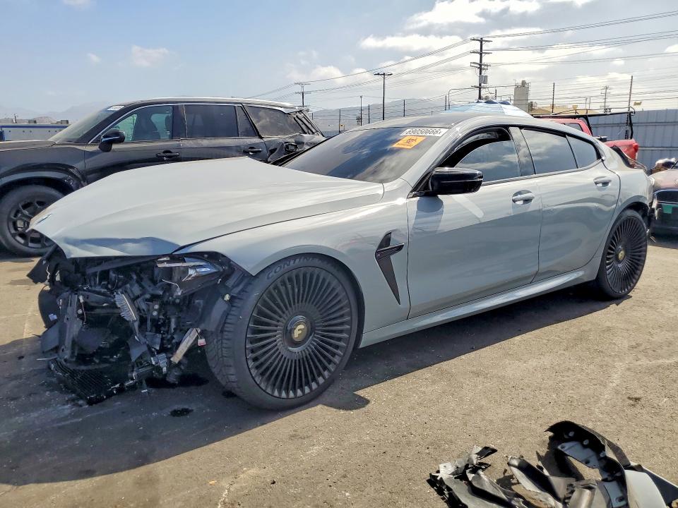 2025 BMW M8 VIN WBSGV0C02SCW17082 — COPART salvage auction photo