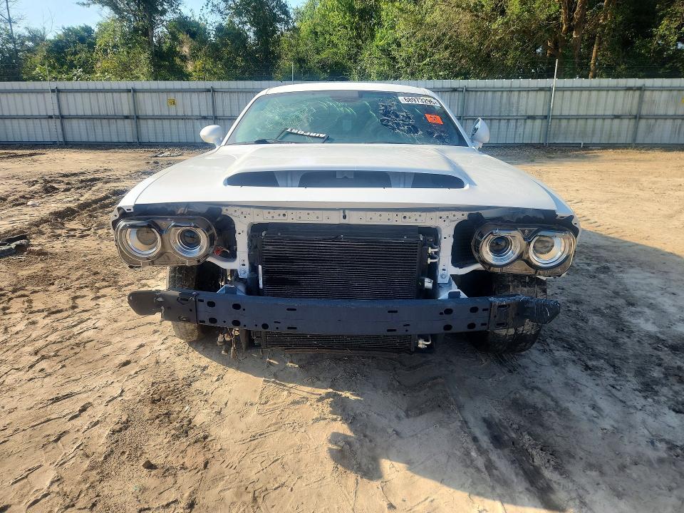 2023 Dodge Challenger VIN 2C3CDZBT4PH517664 COPART salvage auction — MINOR DENT/SCRATCHES, FL - CERTIFICATE OF TITLE (P), sold $13,300 on 2026-10-14 (photo 5)