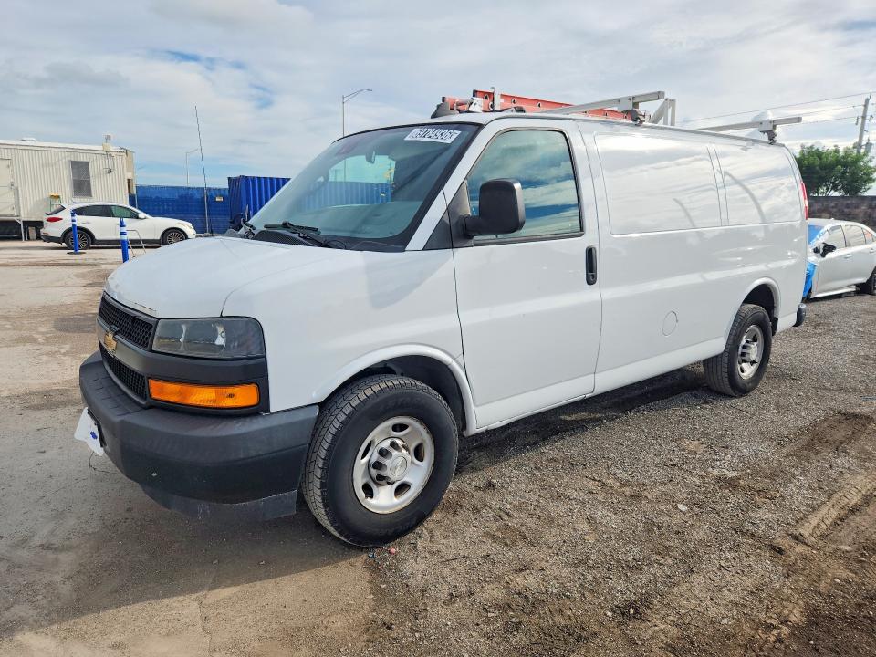 2020 Chevrolet Express 2500 VIN 1GCWGAFPXL1210054 — COPART salvage auction photo