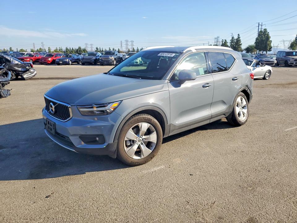 2021 Volvo Xc40 VIN YV4162UK8M2451145 — COPART salvage auction photo