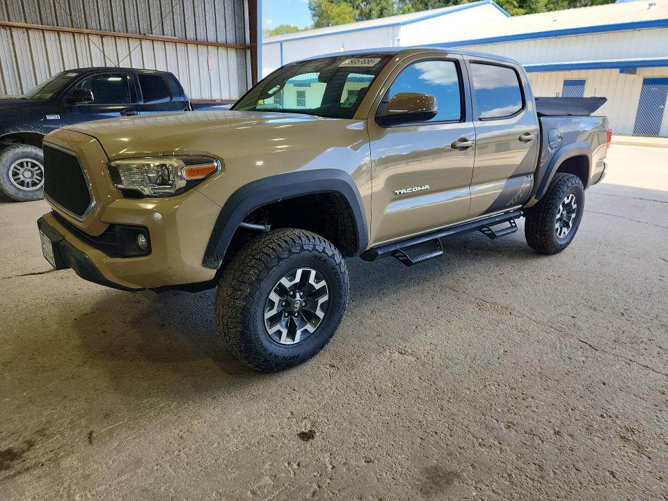 2017 Toyota Tacoma VIN 5TFAZ5CNXHX042872 — COPART salvage auction photo