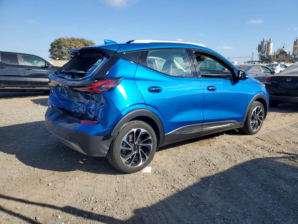2023 Chevrolet Bolt euv VIN 1G1FZ6S0XP4142433 COPART salvage auction — REAR END, Salvage Title, sold $8,300 on 2026-10-02 (photo 3)