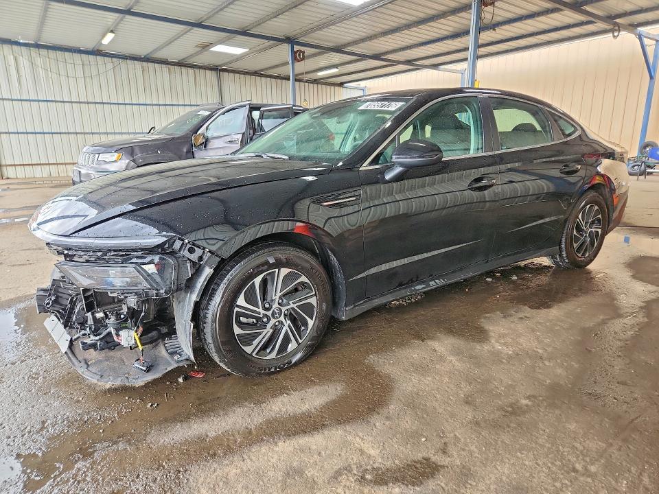 2026 Hyundai Sonata hybrid VIN KMHL24JJ5TA148676 — COPART salvage auction photo