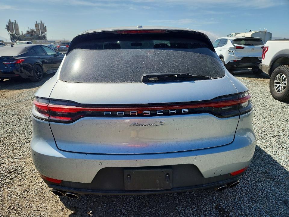 2020 Porsche Macan VIN WP1AB2A57LLB30671 COPART salvage auction — MINOR DENT/SCRATCHES, Ca - Dis/Dlr/Exp Only Clean Title (P), sold $14,700 on 2026-09-15 (photo 6)