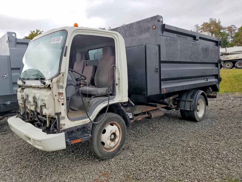 2016 Isuzu Npr Hd VIN 54DC4W1B8GS806456 COPART salvage auction — STRIPPED, PA - CERT OF TITLE, sold $1,500 on 2026-10-06 (photo 1)