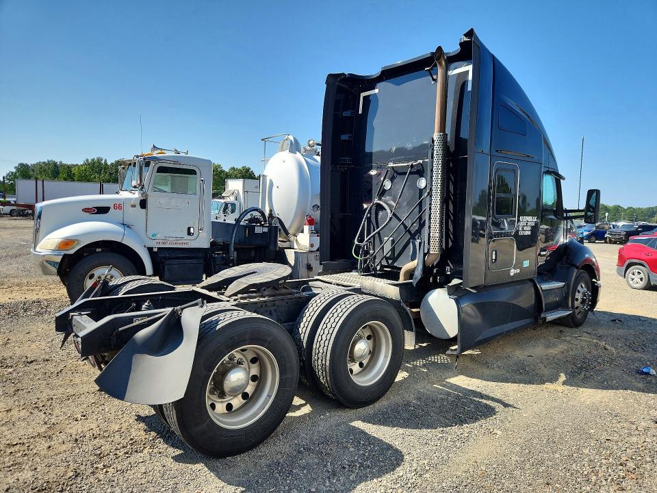 2022 Kenworth Constructi VIN 1XKYDP9X3NJ100731 COPART salvage auction — NORMAL WEAR, FL - CERTIFICATE OF TITLE, sold $15,100 on 2026-09-25 (photo 3)