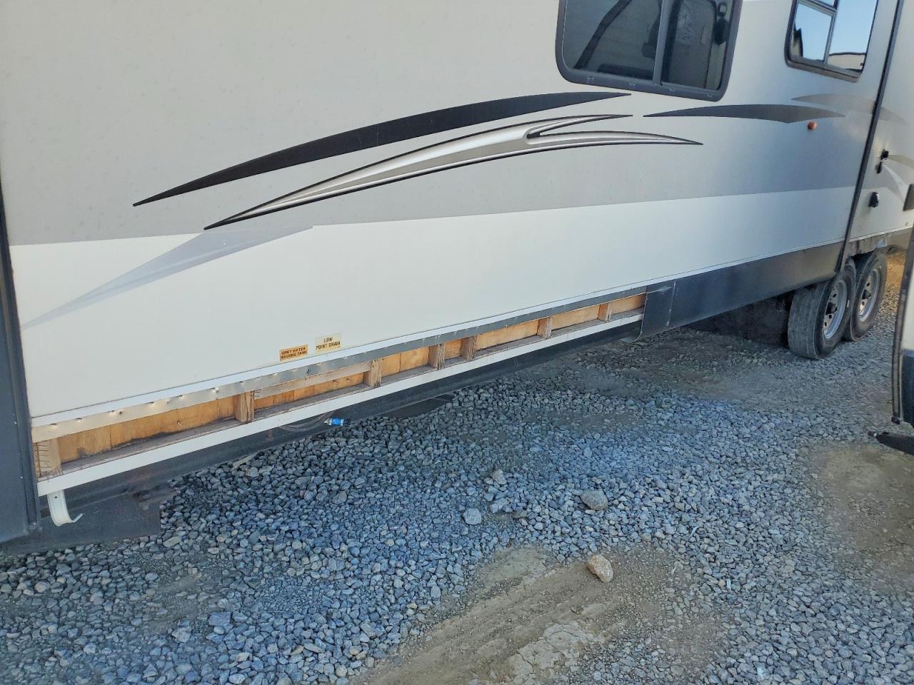 2017 VIN 1UJBJ0BV2H11K0077 COPART salvage auction — Hail, St - Salvage Title, sold $9,500 on 2026-09-24 (photo 9)