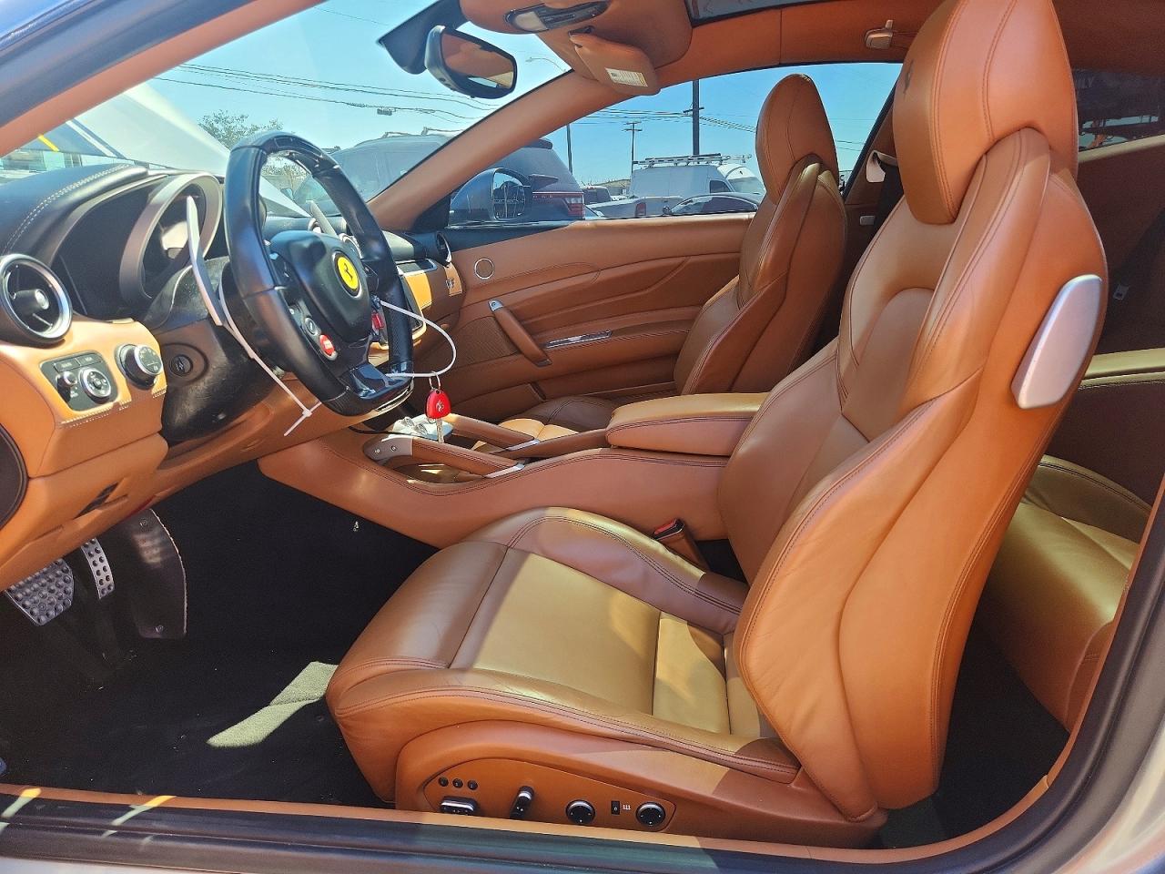 2016 Ferrari FF VIN ZFF73SKA7G0216026 COPART salvage auction — Normal Wear, Ca - Dlr/Dis/Exp Only Salvage Title (P), sold $63,500 on 2022-04-21 (photo 7)