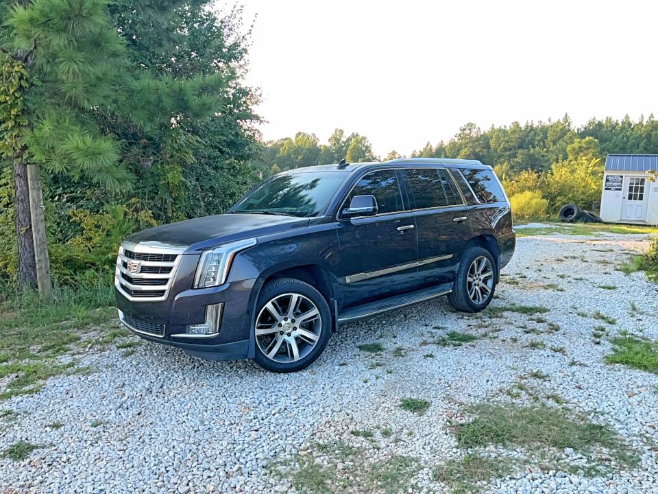 2016 Cadillac Escalade VIN 1GYS3BKJ0GR384346 COPART salvage auction — NORMAL WEAR, Salvage Title, sold $4,850 on 2026-09-10 (photo 2)