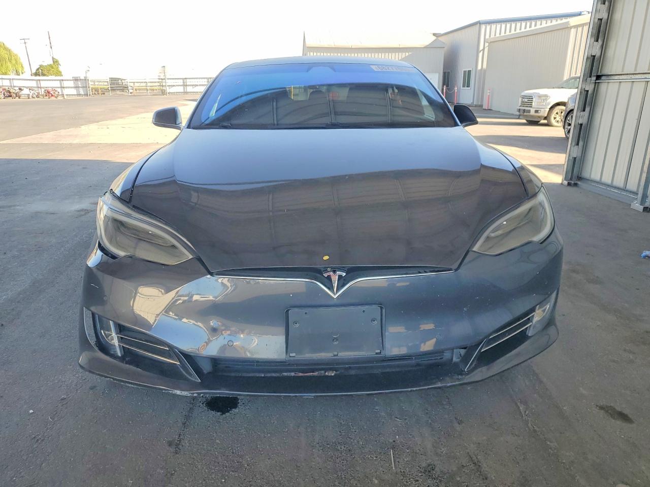 2017 Tesla Model S VIN 5YJSA1E17HF228118 COPART salvage auction — Front End, Dv - Clean Title, sold $3,300 on 2026-09-21 (photo 5)