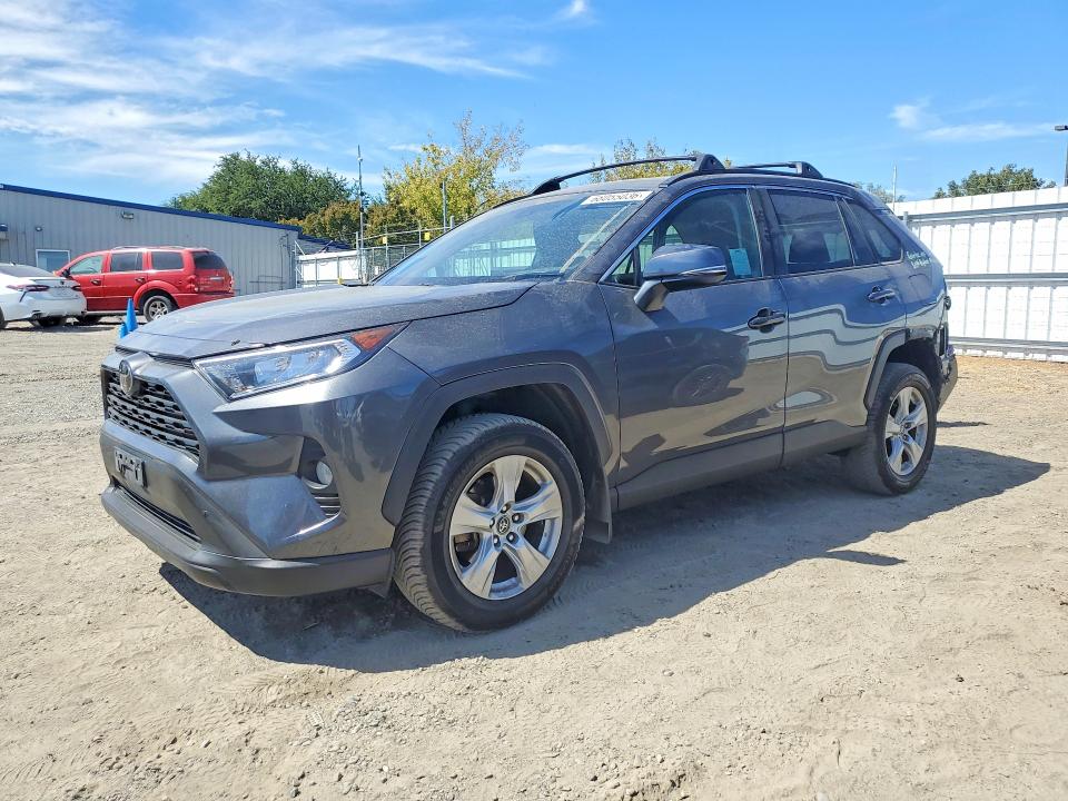 2020 Toyota Rav 4 VIN 2T3W1RFV1LW077720 — COPART salvage auction photo