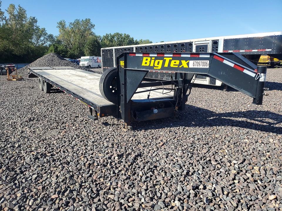 2021 Big tex Gooseneck flatbed VIN 16V3F4120M6008397 COPART salvage auction — FRONT END, MO - SALVAGE CERTIFICATE OF TITLE, sold $2,250 on 2026-10-08 (photo 4)