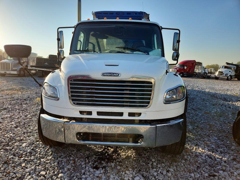 2019 Freightliner M2 VIN 1FVHCYFE3KHJZ3569 COPART salvage auction — NORMAL WEAR, FL - CERTIFICATE OF DESTRUCTION (P), sold $2,600 on 2026-10-06 (photo 5)