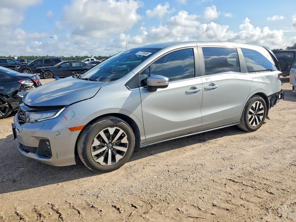 2025 Honda Odyssey VIN 5FNRL6H60SB025687 — COPART salvage auction photo