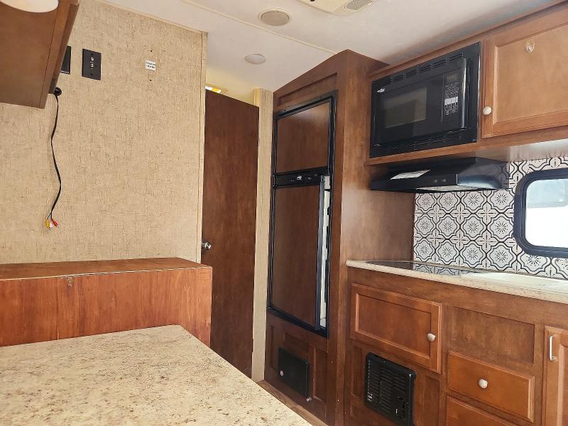 2016 Kz-rv VIN 4EZT21926G4121165 COPART salvage auction — ALL OVER, FL - CERT OF TITLE SLVG REBUILDABLE, sold $1,000 on 2026-10-01 (photo 6)