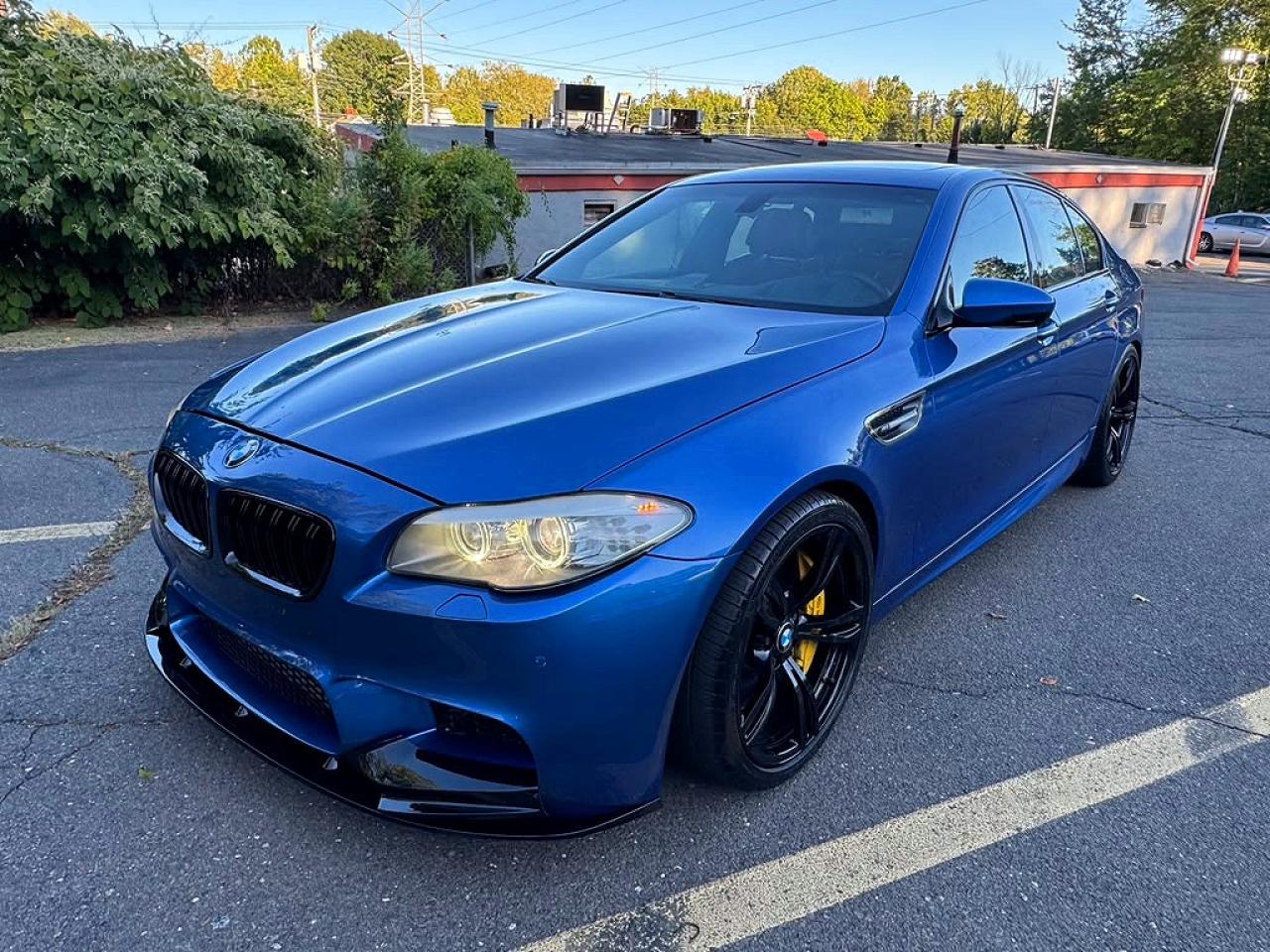 2013 BMW M5 VIN WBSFV9C50DD096758 — COPART salvage auction photo