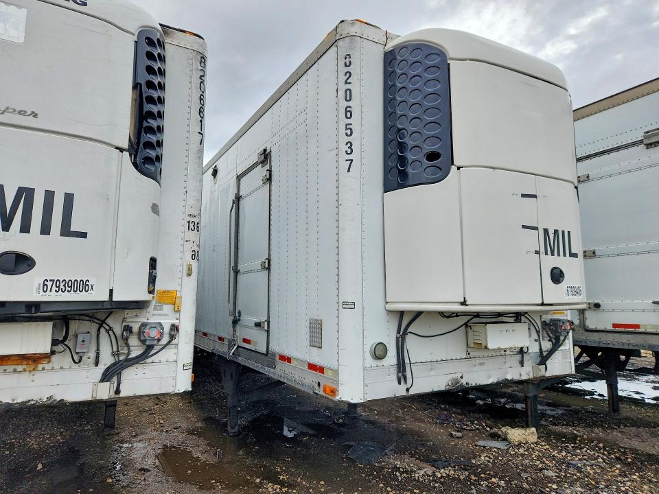 2016 Utility tr VIN 1UYVS248XGU427427 COPART salvage auction — REAR END, IL - CERTIFICATE OF TITLE (P), sold $2,200 on 2026-09-22 (photo 4)