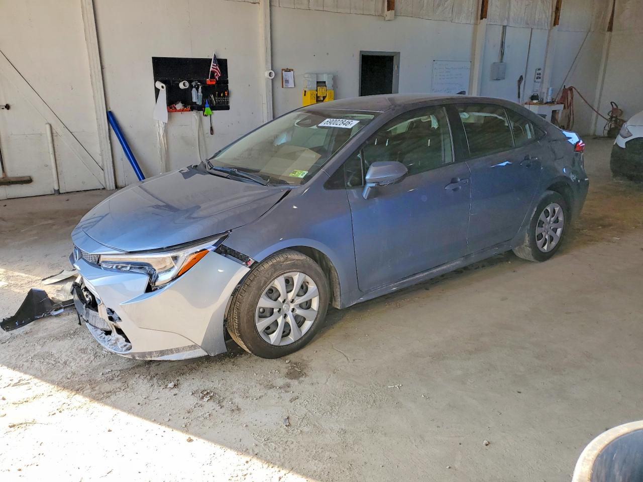 2025 Toyota Corolla VIN JTDBCMFEXS3069192 — COPART salvage auction photo