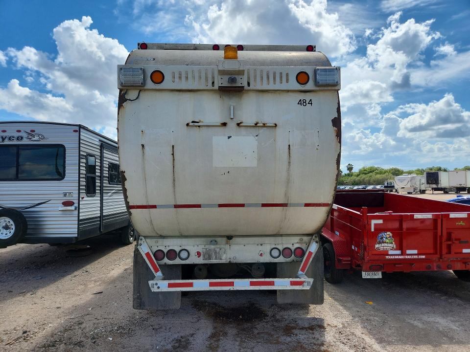 2020 Peterbilt 520 VIN 3BPDL70X5LF105931 COPART salvage auction — BURN, TX - SALVAGE VEHICLE TITLE, sold $1,300 on 2026-10-07 (photo 6)