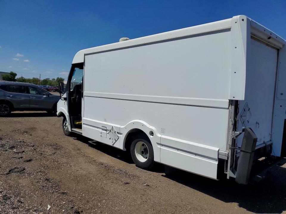 2018 Isuzu Reach VIN JALB4T174J7W01459 COPART salvage auction — MECHANICAL, Salvage Title, sold $4,200 on 2026-09-10 (photo 2)