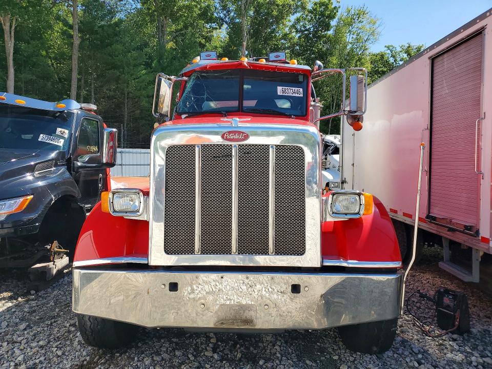 2013 Peterbilt 365 VIN 1NPSX7EX6DD209480 COPART salvage auction — ROLLOVER, CT - CERT OF TITLE-SALVAGE, sold $18,600 on 2026-09-24 (photo 5)