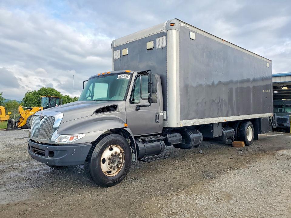 2003 International 4000 series VIN 1HTMMAAM83H575114 COPART salvage auction — MECHANICAL, MD - CERTIFICATE OF TITLE, sold $2,000 on 2026-10-01 (photo 1)
