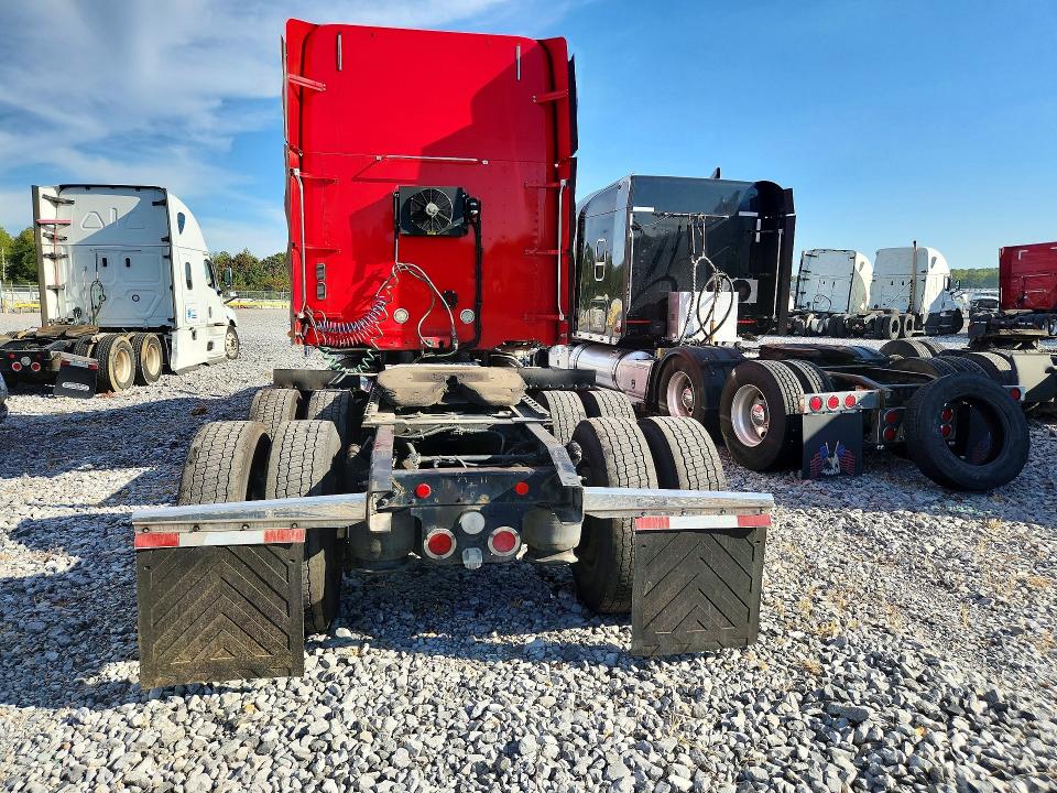 2019 Freightliner Coronado VIN 3ALXFB00XKDLF9679 COPART salvage auction — SIDE, TN - SALVAGE CERTIFICATE (P), sold $14,000 on 2026-10-06 (photo 6)