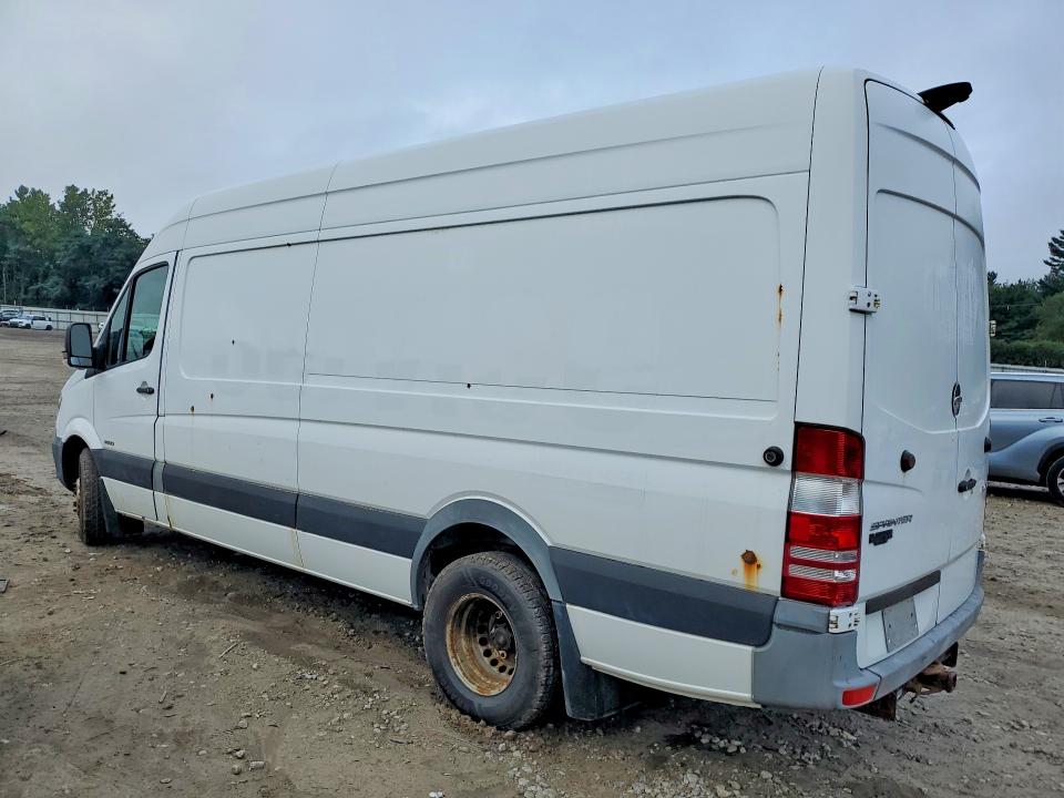 2014 Freightliner Sprinter VIN WDYPF1CC7E5936060 COPART salvage auction — MINOR DENT/SCRATCHES, ME - CERTIFICATE OF TITLE, sold $6,500 on 2026-09-17 (photo 2)