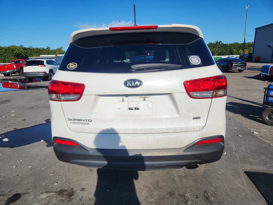 2017 Kia Sorento VIN 5XYPG4A35HG217575 COPART salvage auction — MECHANICAL, Fl - Certificate Of Title, sold $1,875 on 2026-09-08 (photo 6)