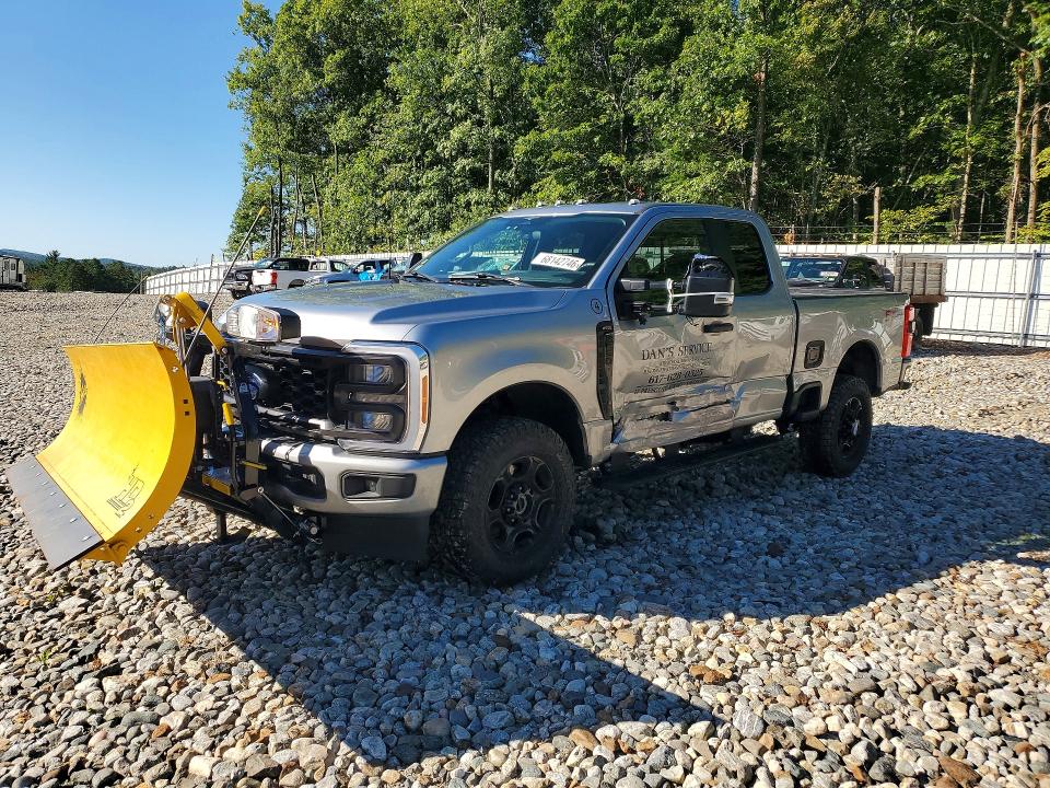 2023 Ford F-250 super duty VIN 1FT8X2BA9PEC95581 — COPART salvage auction photo