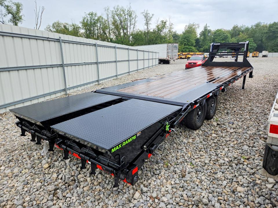 2026 Load trail Unknown VIN 4ZEGP3025T1384400 COPART salvage auction — NORMAL WEAR, TN - CERTIFICATE OF TITLE (P), sold $3,050 on 2026-09-16 (photo 3)