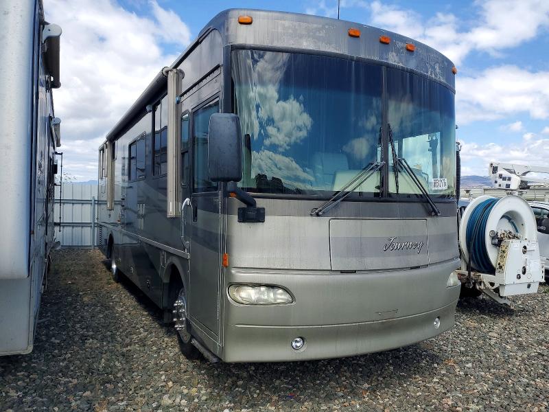 2004 Winnibago VIN 4UZAAHDC44CN63623 — COPART salvage auction photo