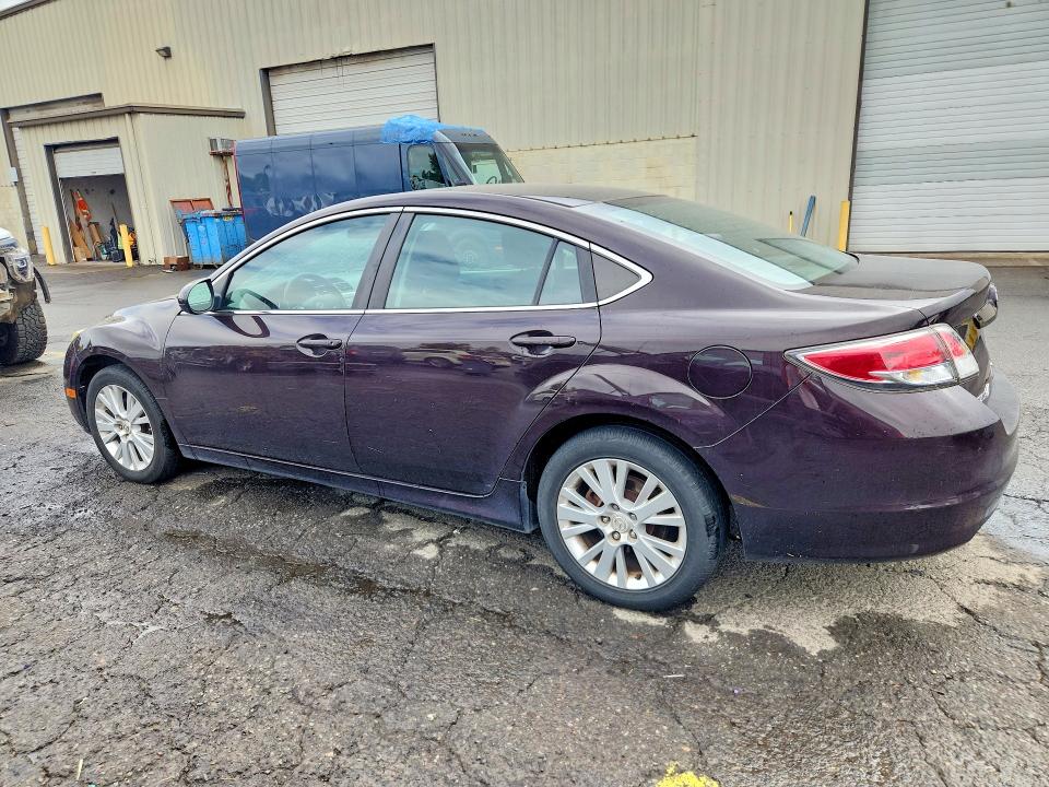 2010 Mazda 6 VIN 1YVHZ8CH3A5M19600 COPART salvage auction — MINOR DENT/SCRATCHES, OR - CERTIFICATE OF TITLE, sold $250 on 2026-09-14 (photo 2)