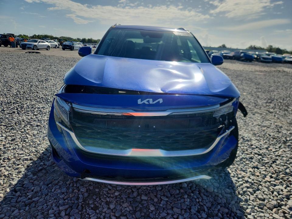 2023 Kia Seltos VIN KNDEU2AA7P7397012 COPART salvage auction — FRONT END, FL - CERTIFICATE OF TITLE, sold $3,250 on 2026-09-28 (photo 5)