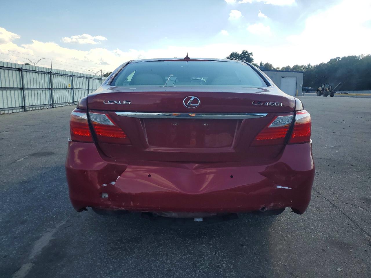 2010 Lexus Ls 460 VIN JTHGL5EF7A5039896 COPART salvage auction — Rear End, IA - CERT OF TITLE-SALVAGE TITLE, sold $2,950 on 2026-10-02 (photo 6)