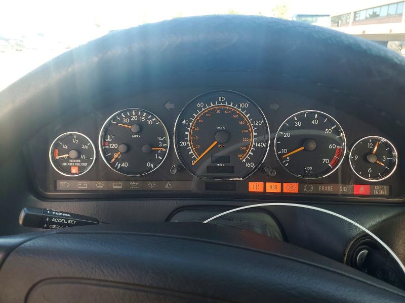 1994 Mercedes-benz Sl-class VIN WDBFA76E6RF095806 COPART salvage auction — MINOR DENT/SCRATCHES, In - Certificate Of Title, sold $15,700 on 2026-09-28 (photo 9)