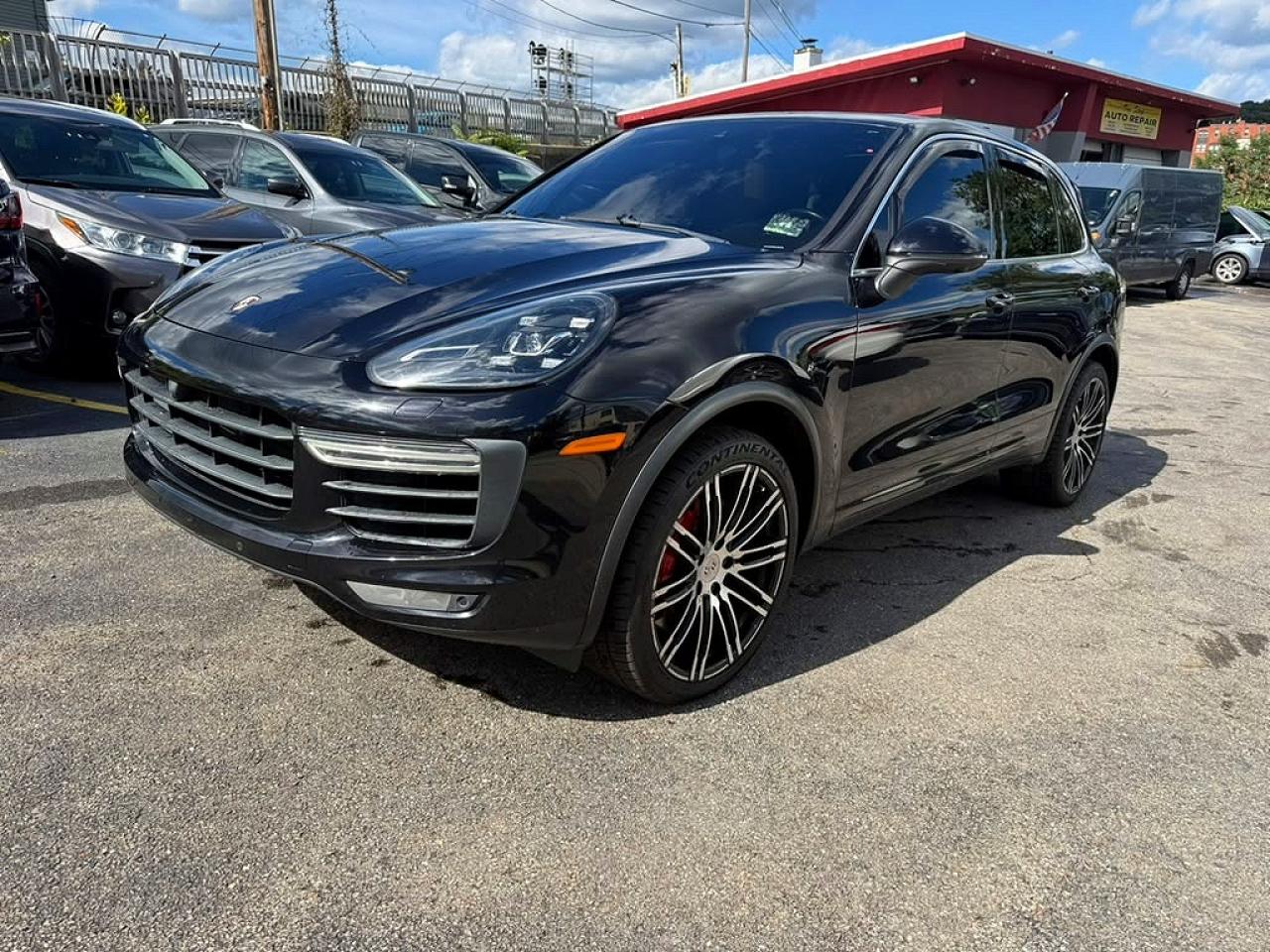 2016 Porsche Cayenne VIN WP1AC2A2XGLA88408 — COPART salvage auction photo