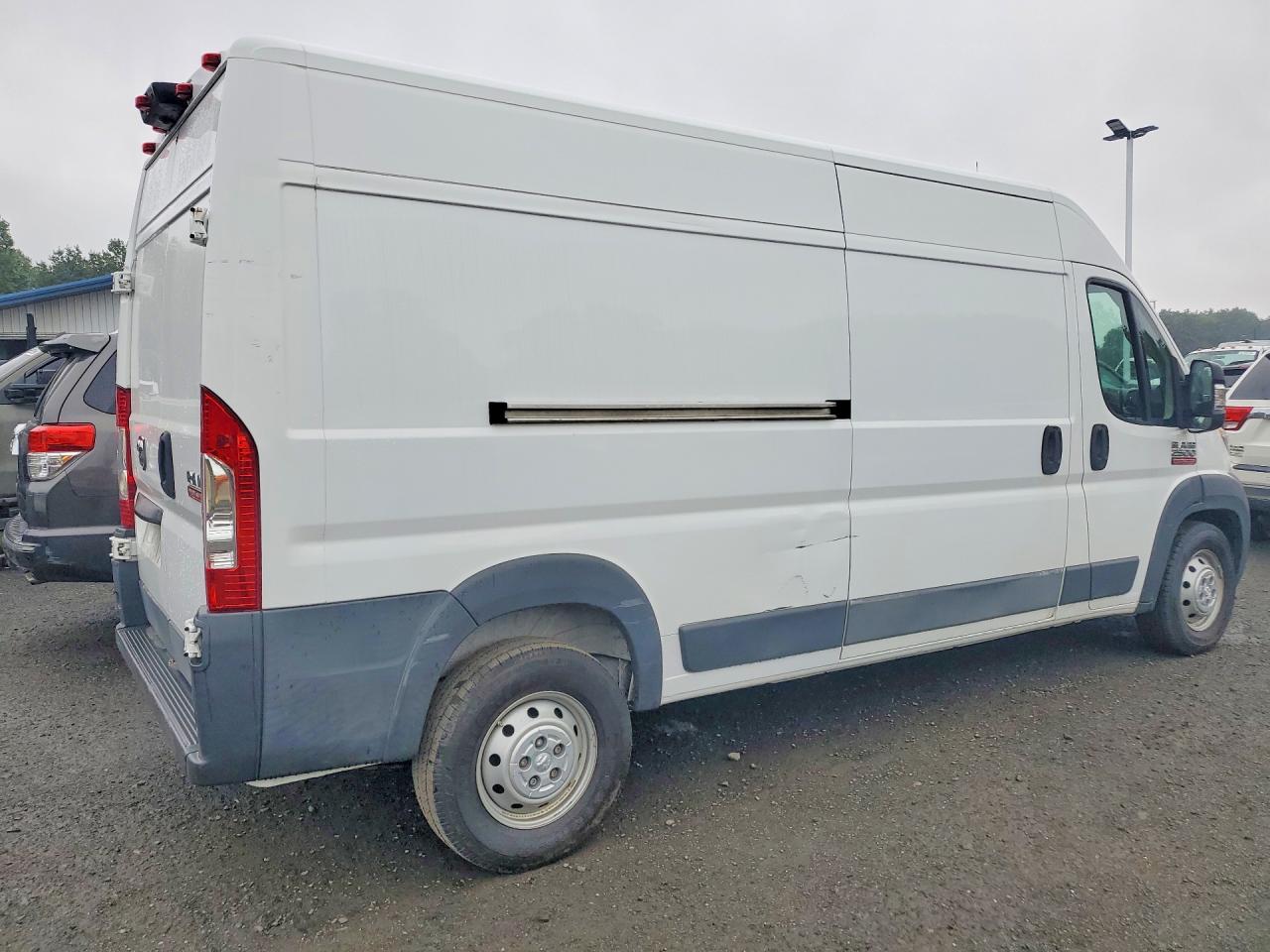 2018 Ram Promaster city VIN 3C6TRVDGXJE133839 COPART salvage auction — Side, Ct - Clean Title, sold $7,500 on 2026-09-15 (photo 3)