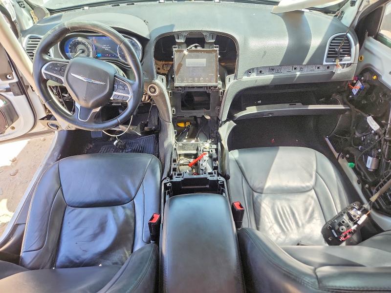 2015 Chrysler 300 VIN 2C3CCAAG7FH898837 COPART salvage auction — FRONT END, Tx - Cert Of Title-Rebuilt Salvage, sold $700 on 2026-10-06 (photo 8)