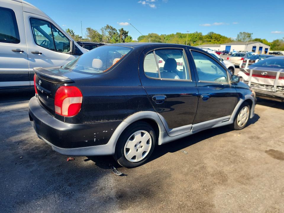 2001 Toyota Echo VIN JTDBT123110188378 COPART salvage auction — MINOR DENT/SCRATCHES, Pa - Cert Of Title, sold $500 on 2026-10-08 (photo 3)