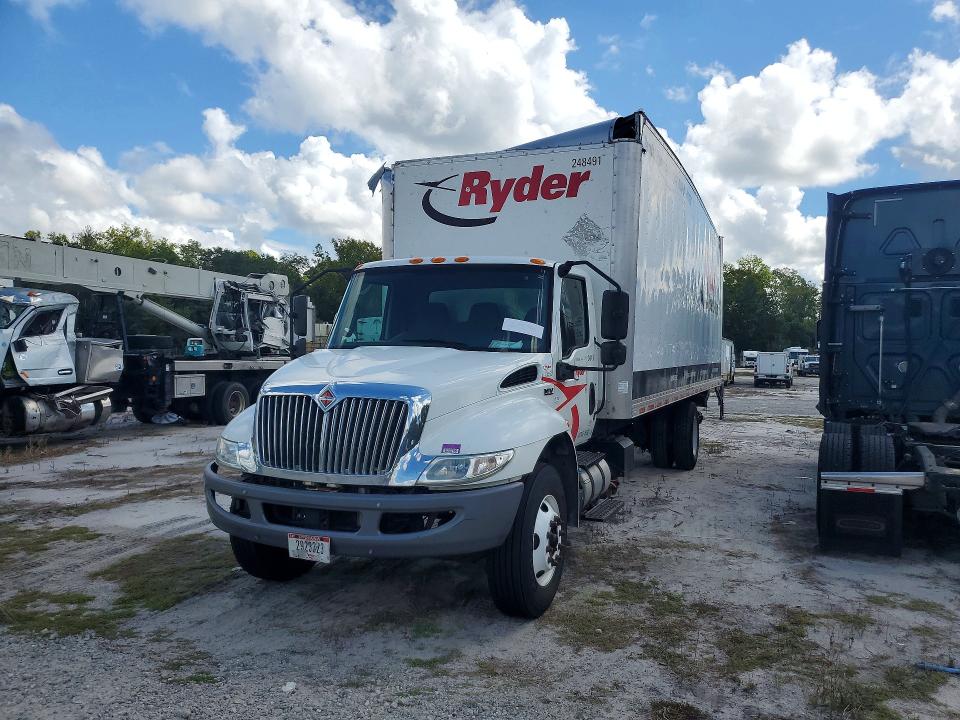 2020 International VIN 3HAEUMML4LL848410 — COPART salvage auction photo