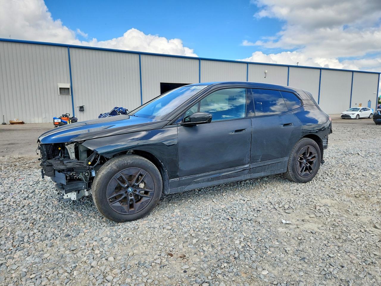 2024 BMW iX VIN WB523CF00RCN27424 — COPART salvage auction photo