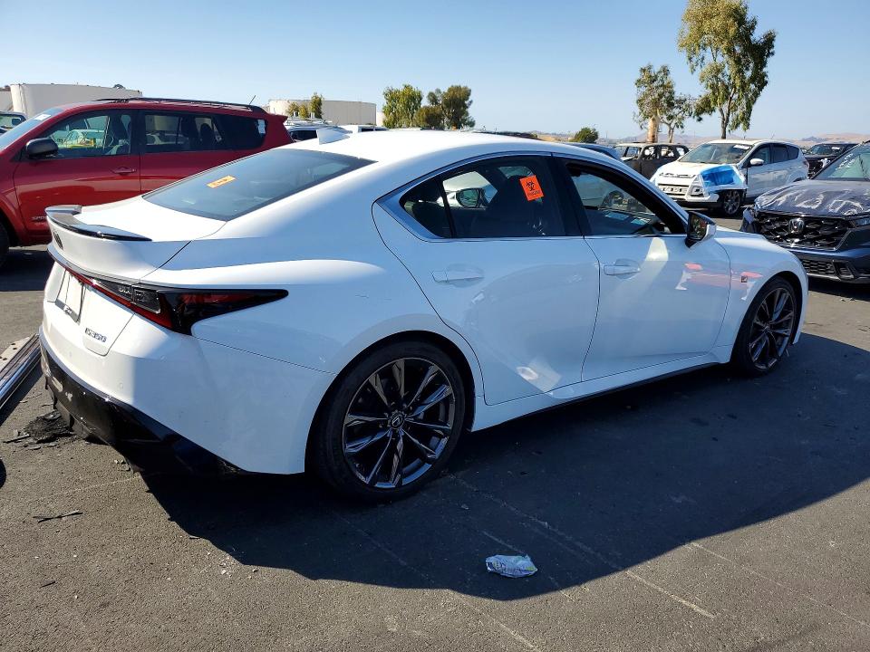 2021 Lexus Is VIN JTHGZ1B20M5041969 COPART salvage auction — VANDALISM, CA, sold $17,000 on 2026-10-14 (photo 3)