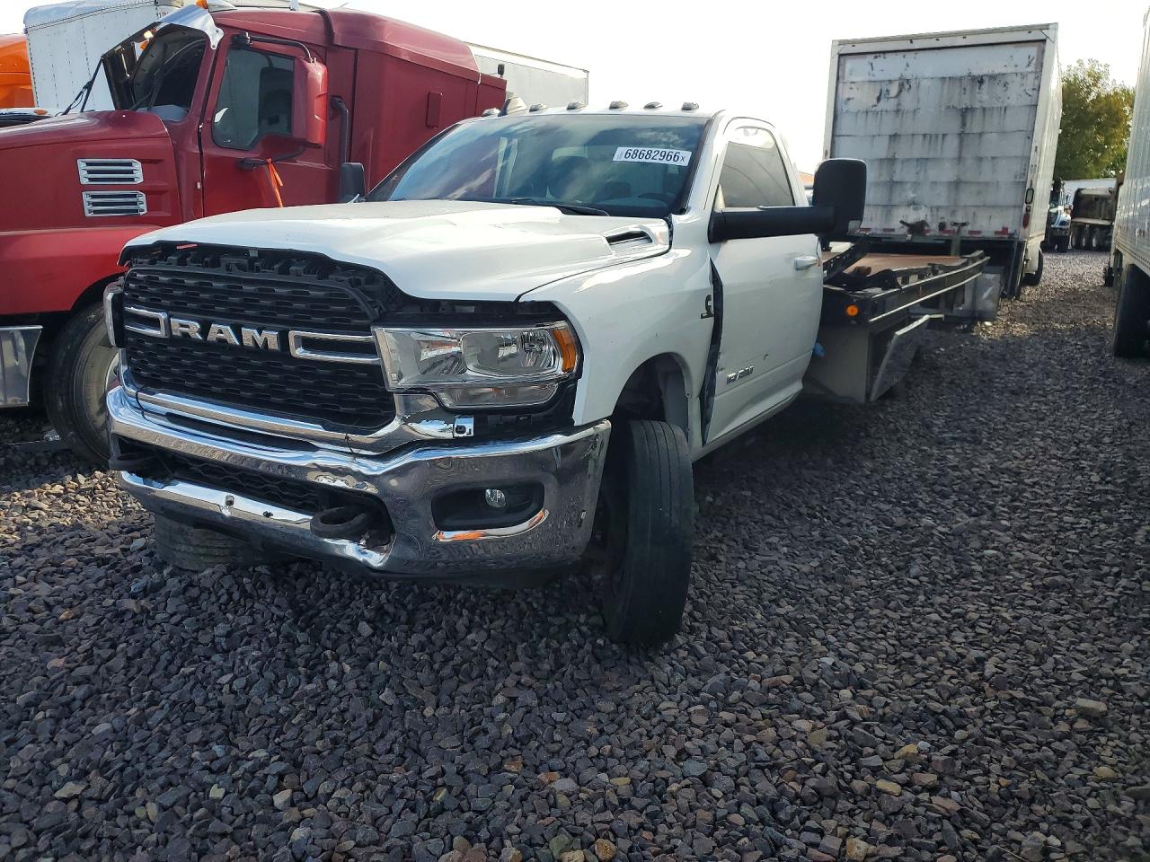 2022 Ram 5500 VIN 3C7WRMDL2NG380492 — COPART salvage auction photo