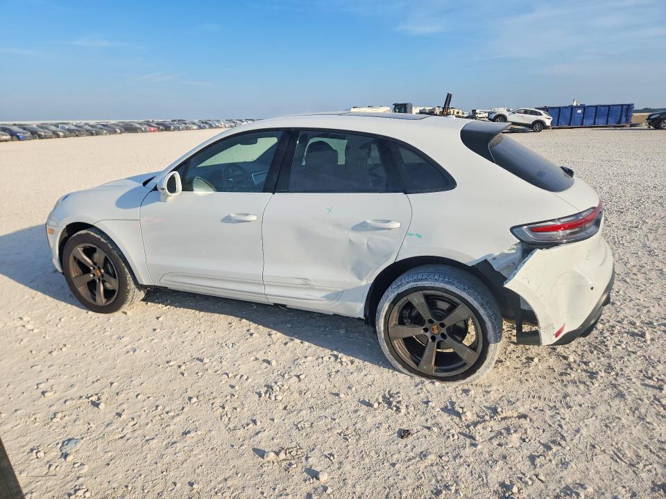 2025 Porsche Macan VIN WP1AA2A54SLB10878 COPART salvage auction — REAR END, Tx - Salvage Vehicle Title, sold $27,750 on 2026-10-01 (photo 2)