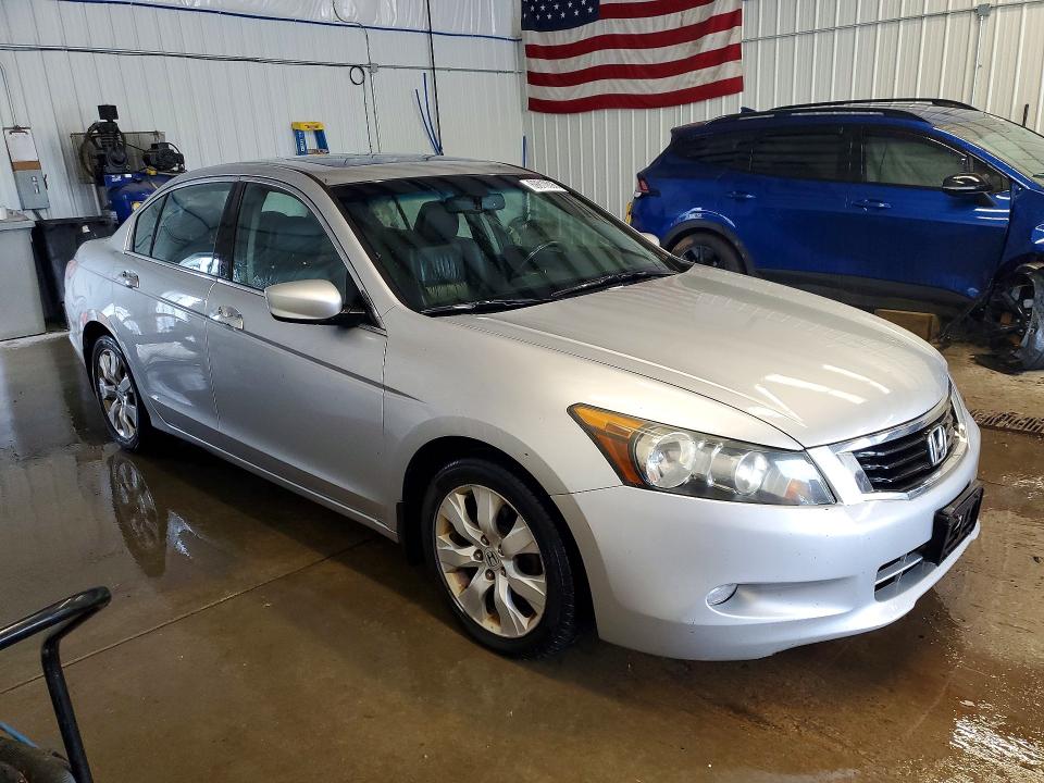 2008 Honda Accord VIN 1HGCP36868A063277 COPART salvage auction — NORMAL WEAR, PA - CERT OF TITLE, sold $780 on 2026-09-26 (photo 4)