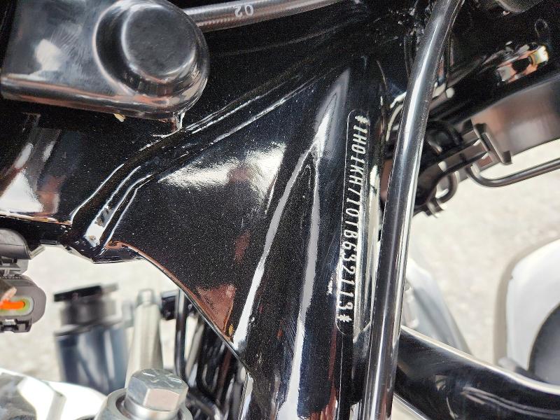 2026 Harley-davidson Fltrx VIN 1HD1KH710TB632113 COPART salvage auction — SIDE, WA - BILL OF SALE, sold $12,800 on 2026-10-01 (photo 9)