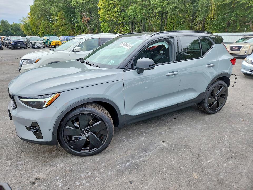 2026 Volvo Xc40 VIN YV4L12UD0T2801570 — COPART salvage auction photo
