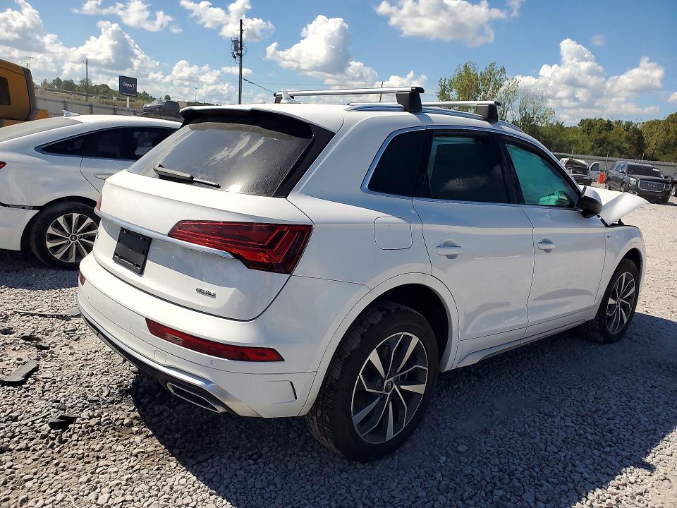 2024 Audi Q5 VIN WA1EAAFY1R2065666 COPART salvage auction — FRONT END, Salvage Title, sold $7,800 on 2026-10-13 (photo 3)