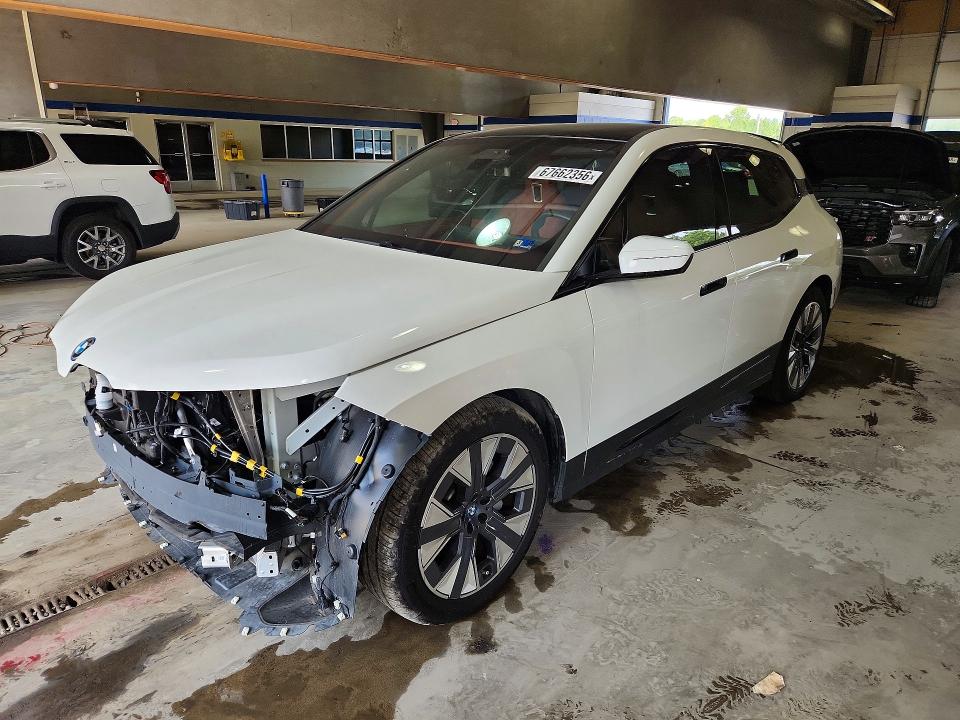 2023 BMW Ix VIN WB523CF05PCL70695 — COPART salvage auction photo